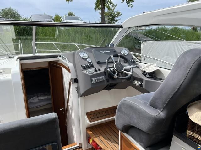 Marex 350 Cabriolet Cruiser