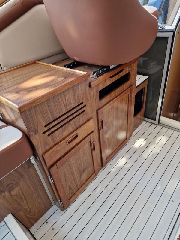 Draco 2400 Styling Executive