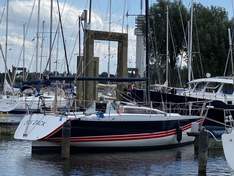 Verlvale Hustler 32 Stephen Jones Design