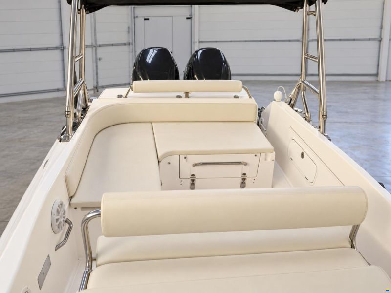 ZAR Formenti 87 Welldeck