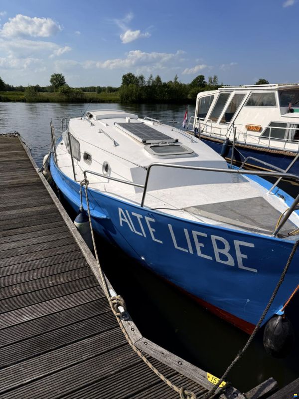 Stahlverdränger – Kanalboot