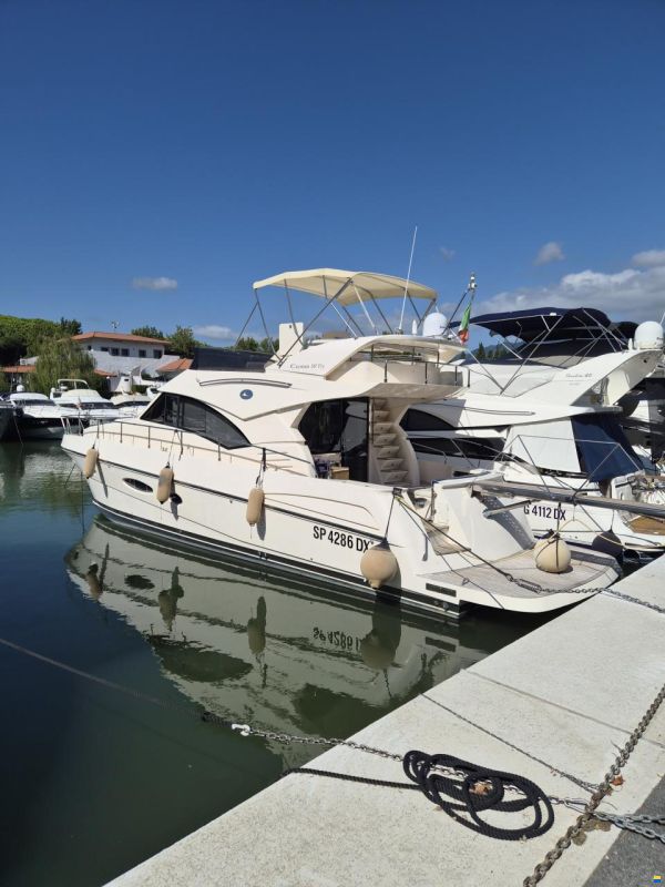 Cayman 50 Fly
