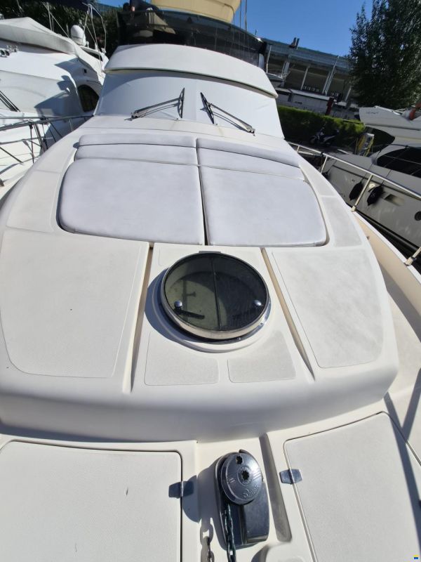 Cayman 50 Fly