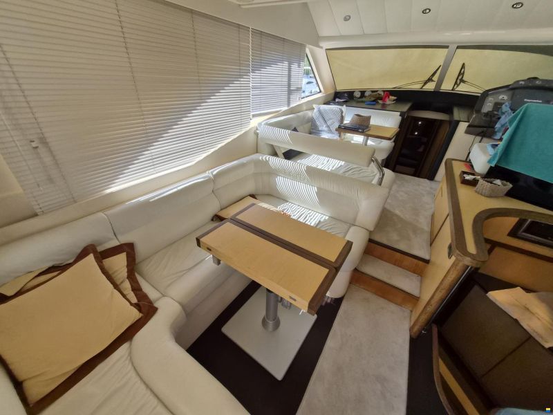Cayman 50 Fly