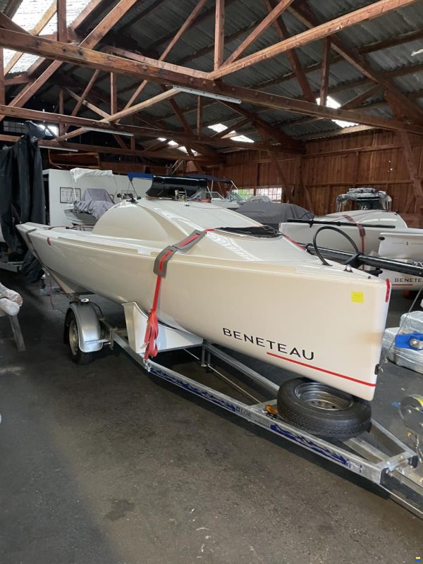 Beneteau First 18 SE (Seascape Edition)