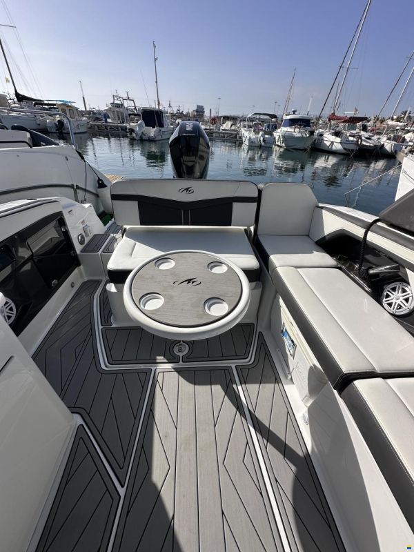 Monterey 255SS