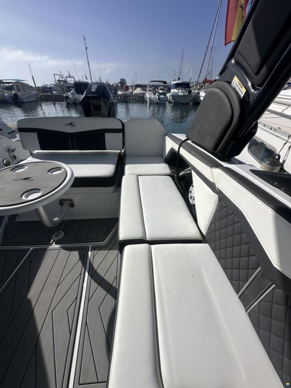 Monterey 255SS