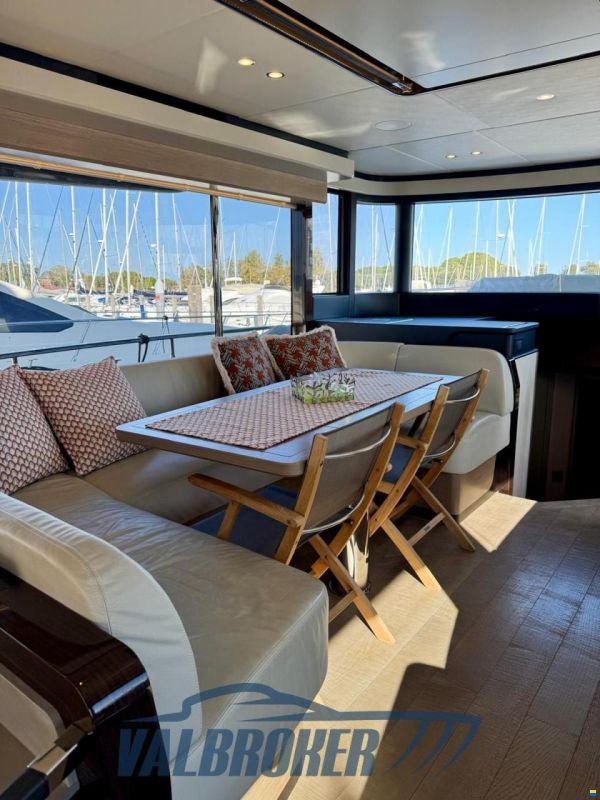 Absolute 52 NAVETTA
