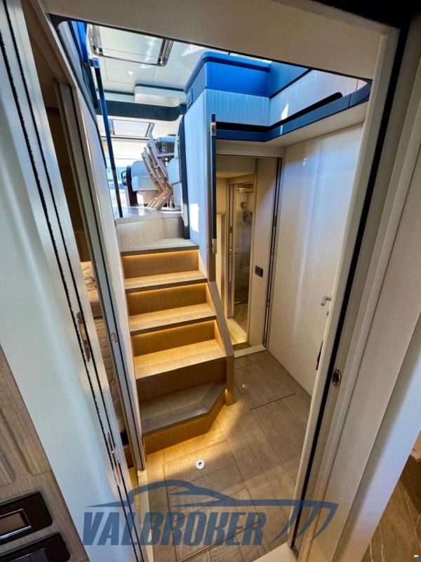 Absolute 52 NAVETTA