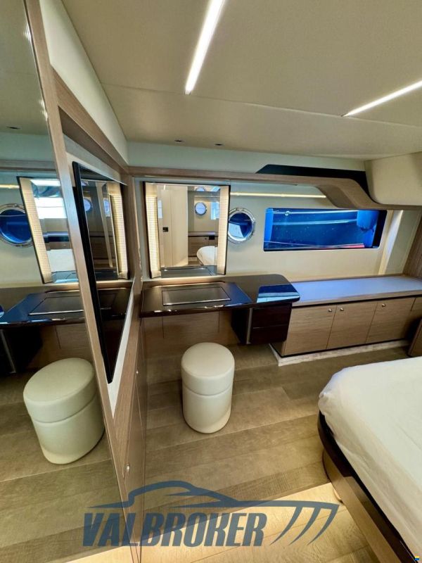 Absolute 52 NAVETTA