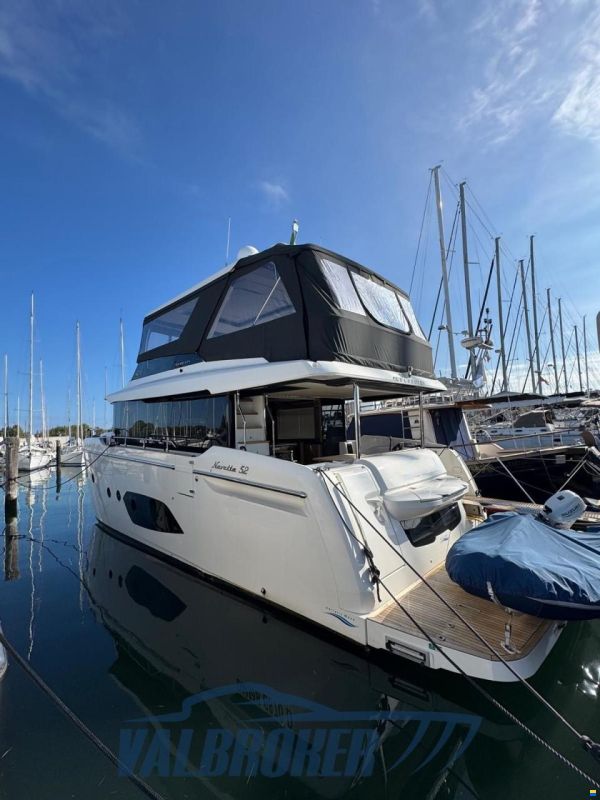 Absolute 52 NAVETTA