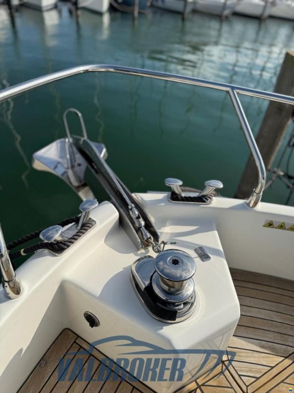 Absolute 52 NAVETTA