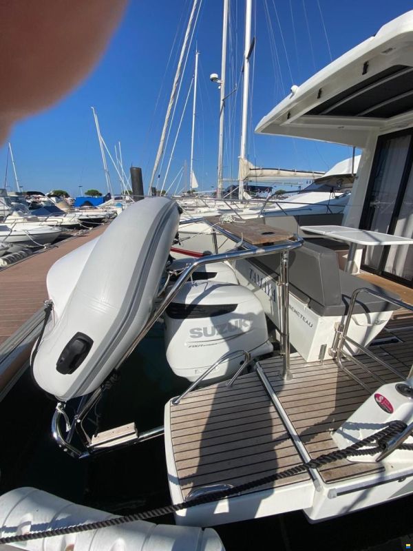 Beneteau Antares 11