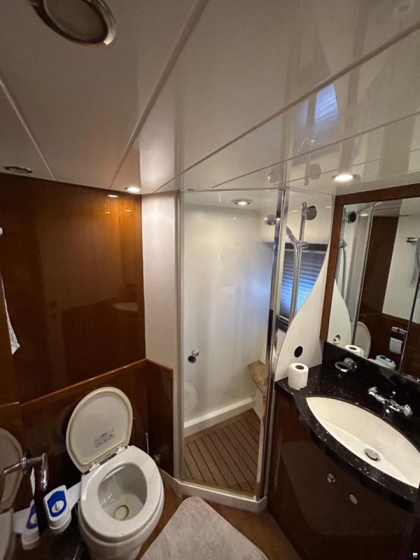 Princess 21M