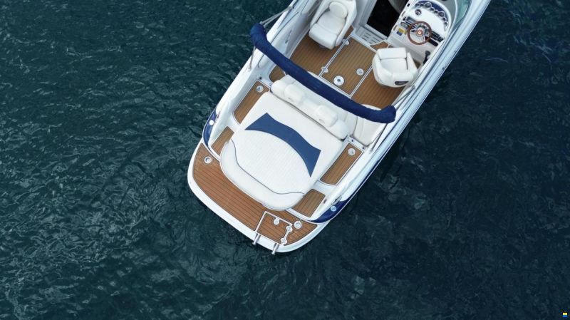 Crownline 255