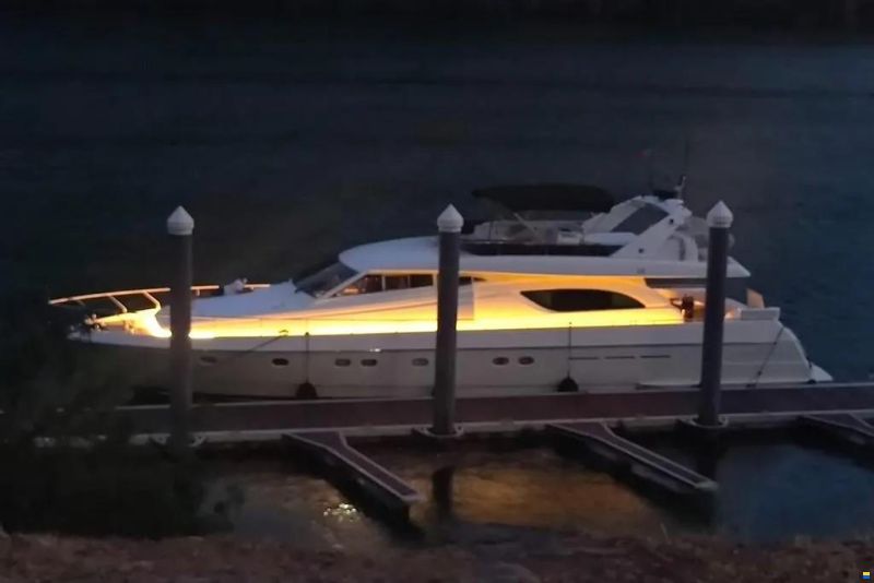 Ferretti 70
