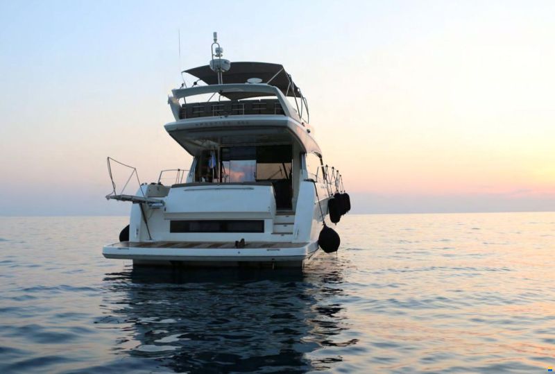 Prestige 550 FLY