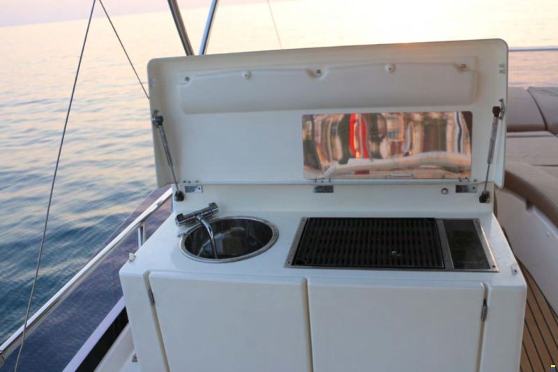 Prestige 550 FLY