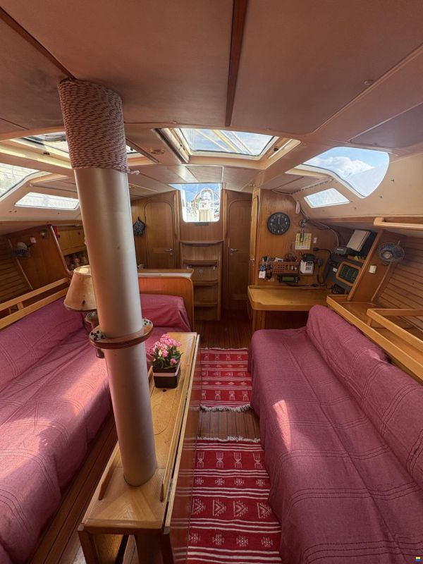 Beneteau Oceanis 390