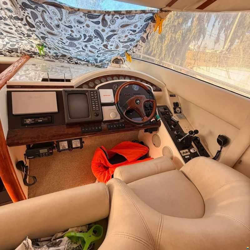 Fairline Squadron 55