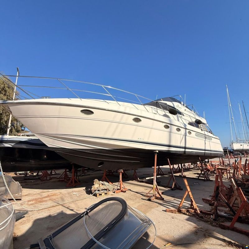 Fairline Squadron 55