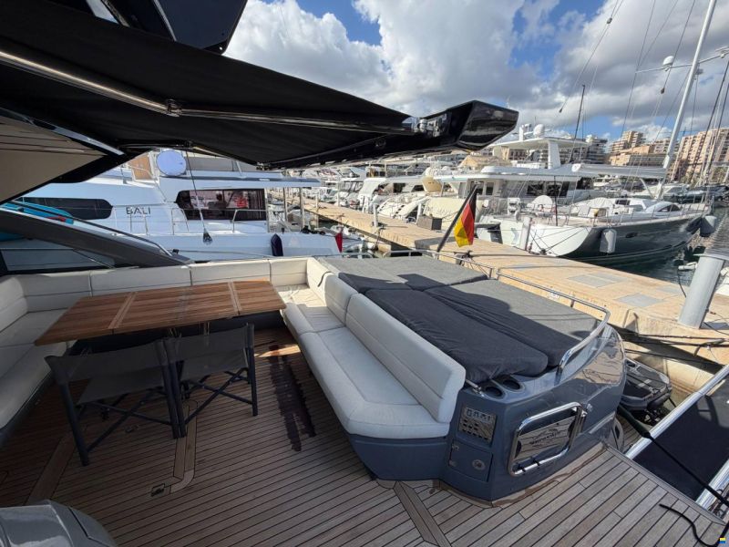 Sunseeker Predator 68