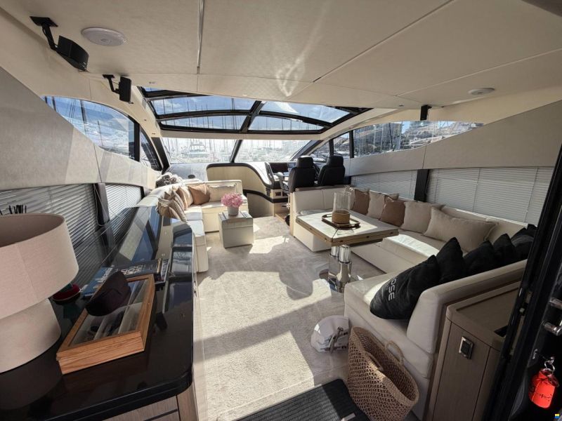 Sunseeker Predator 68