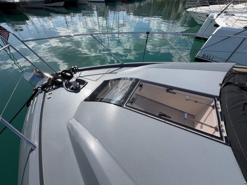 Sunseeker Predator 68