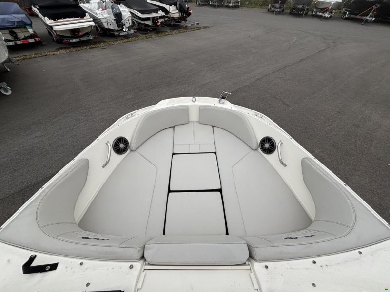 Sea Ray 210 SPXE
