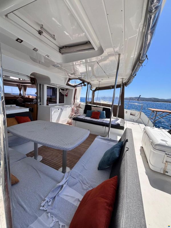 Lagoon 450 F