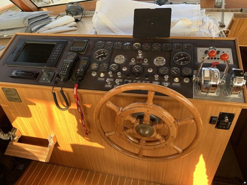 Bootswerft-Brauer-Bützfleth 48 Pilothouse