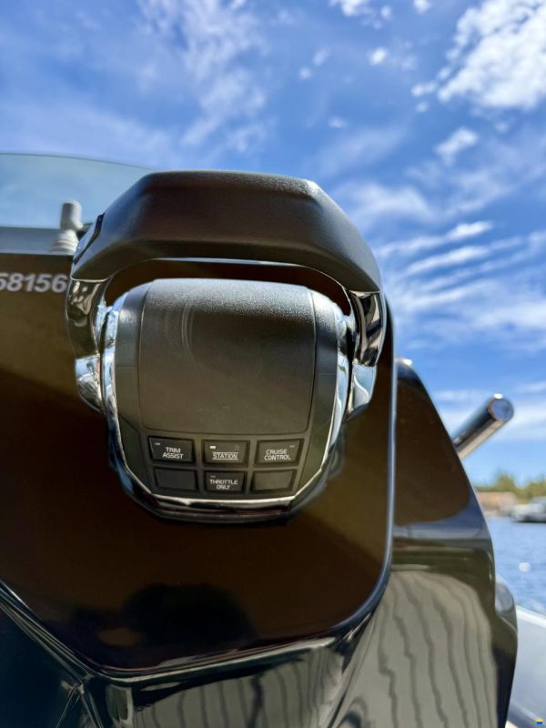 Master Yacht 855 EFB