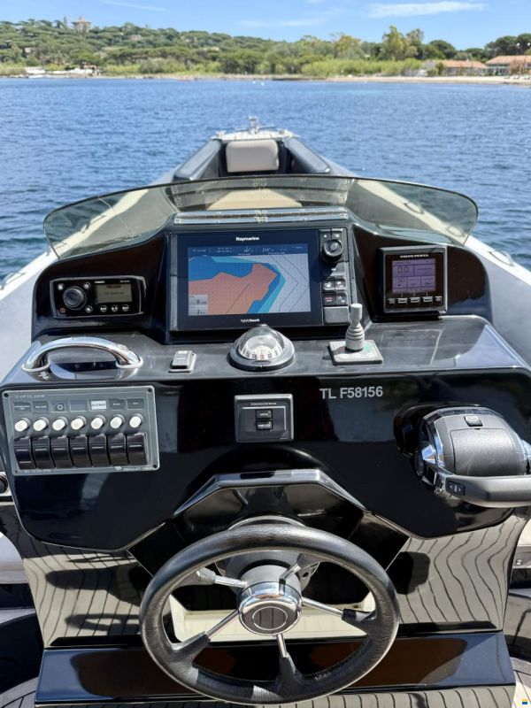Master Yacht 855 EFB