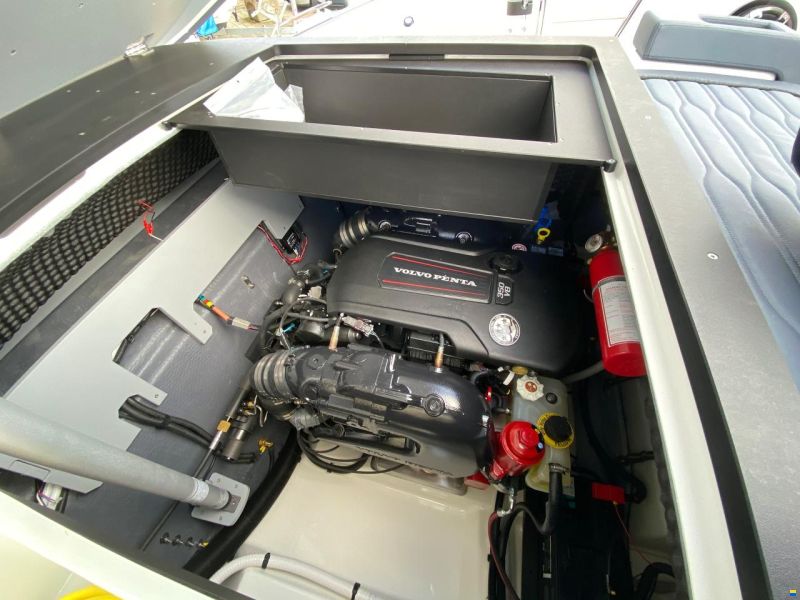 Cranchi E30 Endurance