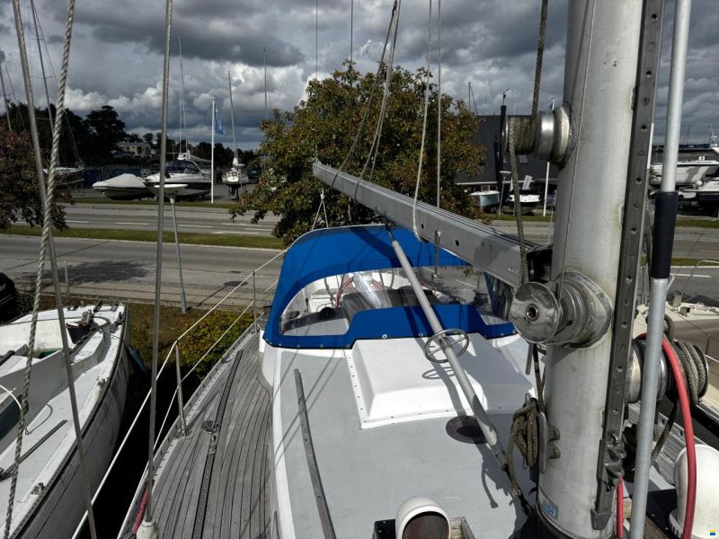 Nautors Swan 37