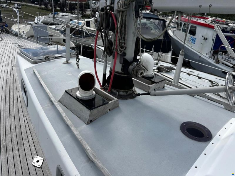 Nautors Swan 37