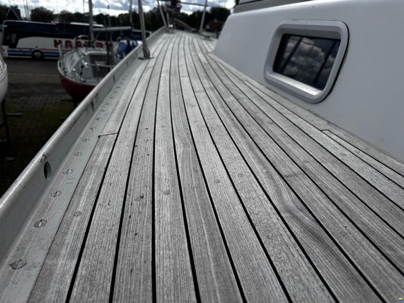 Nautors Swan 37