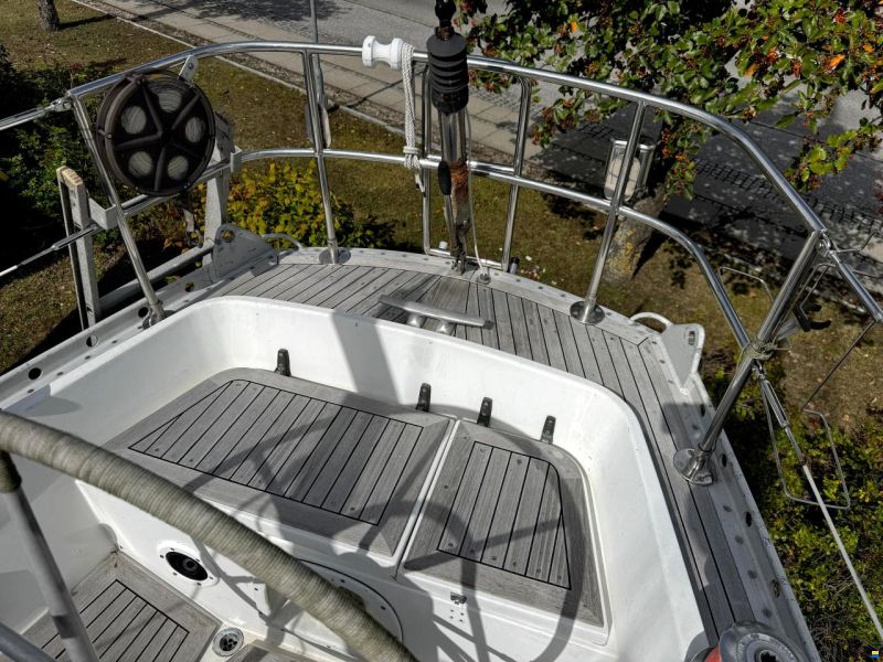 Nautors Swan 37