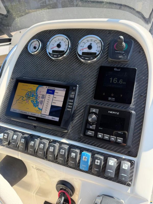 Nuova Jolly Prince 28 Sport Cabin
