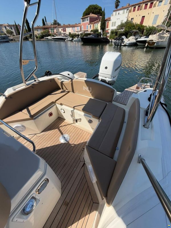 Nuova Jolly Prince 28 Sport Cabin