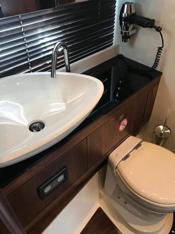 Sunseeker Manhattan 60