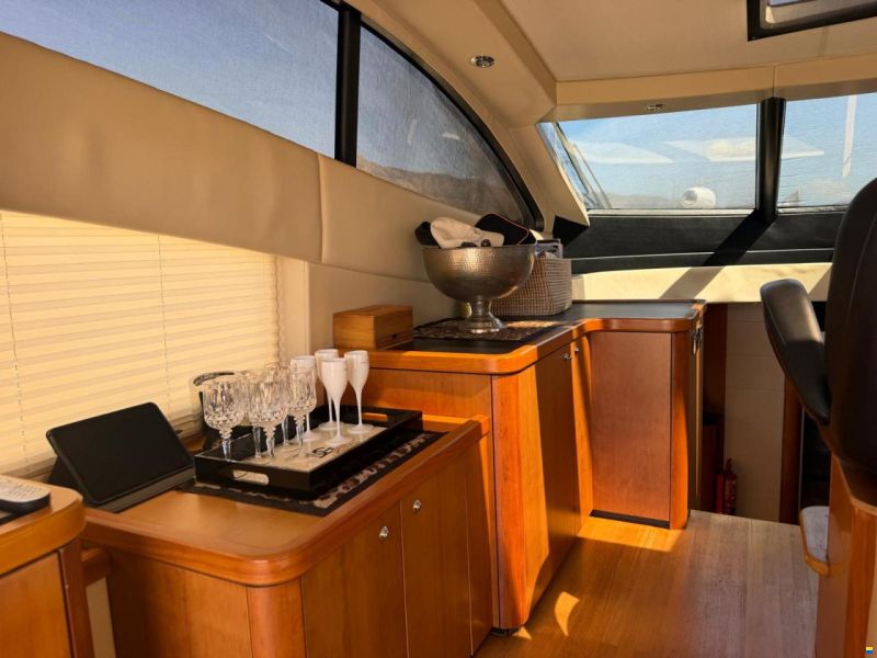 Sunseeker Predator 62