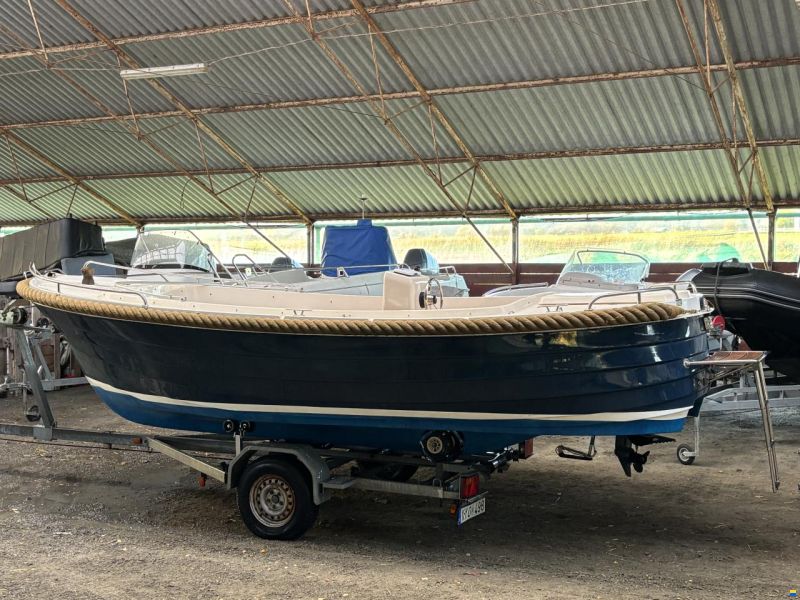 Crescent Allure 21