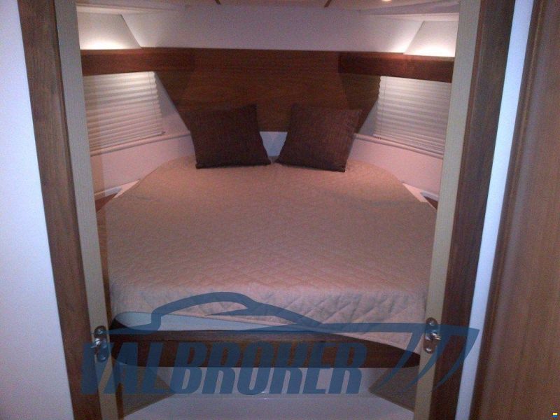 Sealine SC 35