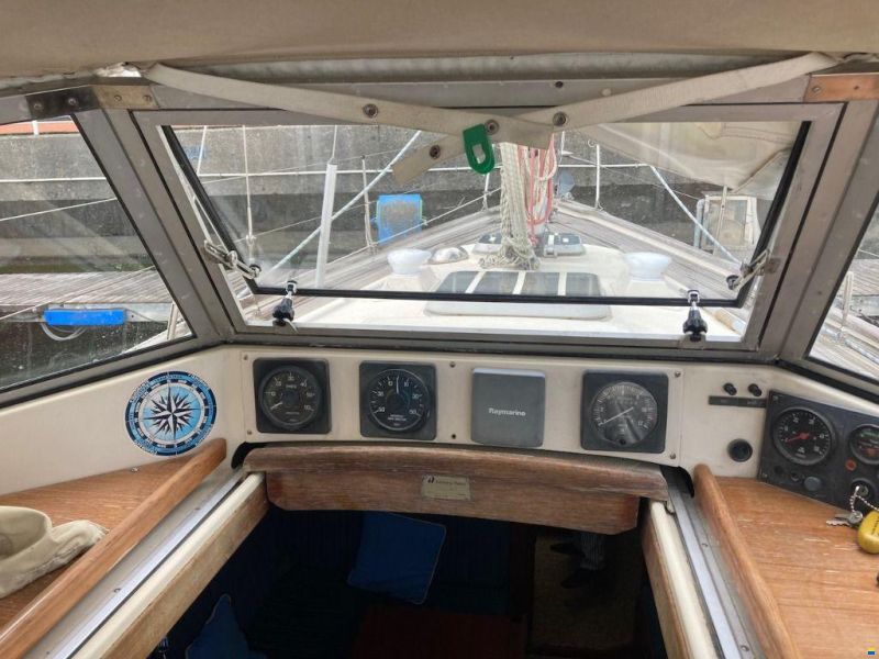 Hallberg-Rassy HR 352
