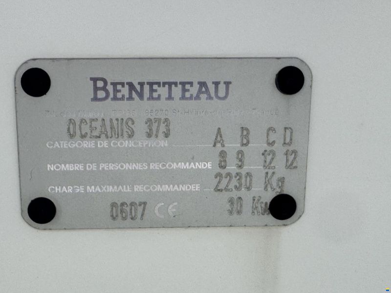 Beneteau Oceanis 373