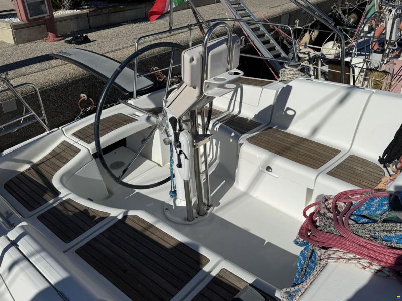 Beneteau Oceanis 373
