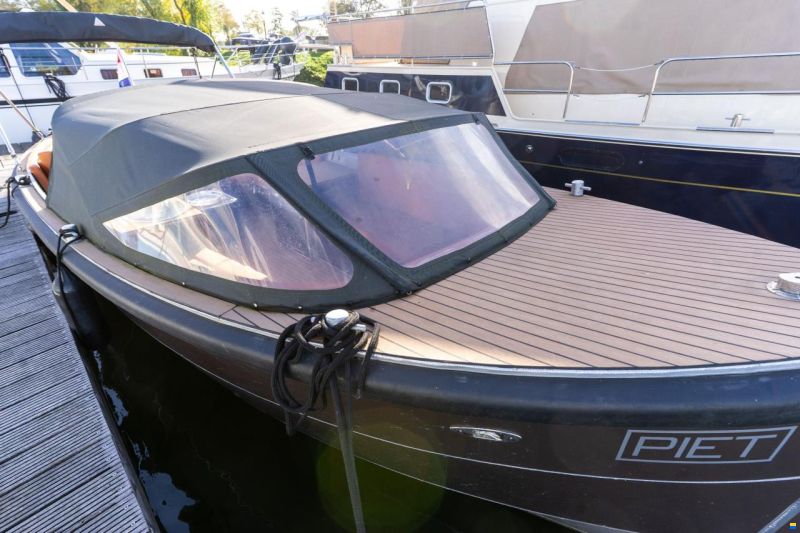 Aluship E-sloep 700