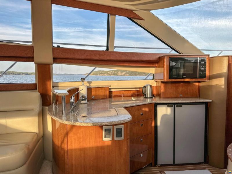 Meridian Yachts 391 Sedan