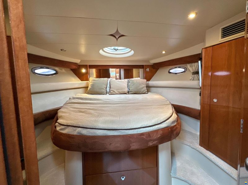 Meridian Yachts 391 Sedan
